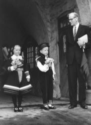 Dronning Fabiola besøker Norsk Folkemuseum i juni 1965. En l