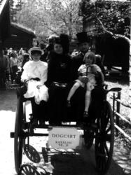 Vognparaden 21. mai 1978. Janne Markhus og familien Thoresen