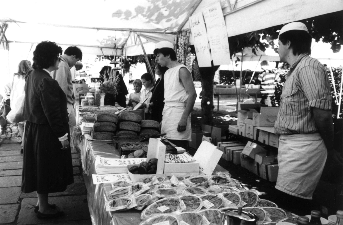 Høstmarked, august 1987.