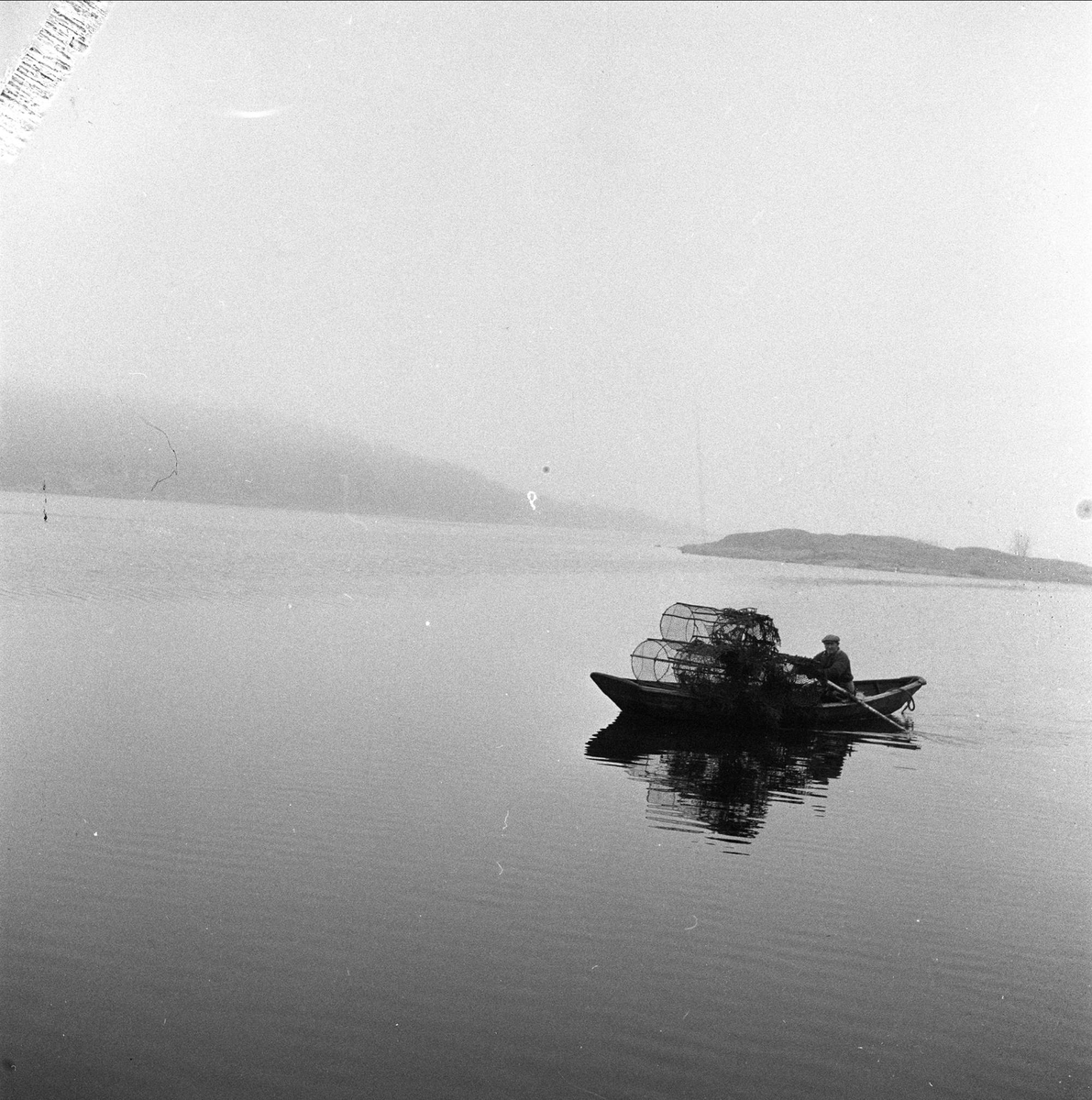 Fiskebåt ved Hvaler i Ytre Oslofjord, 13.12.1956
