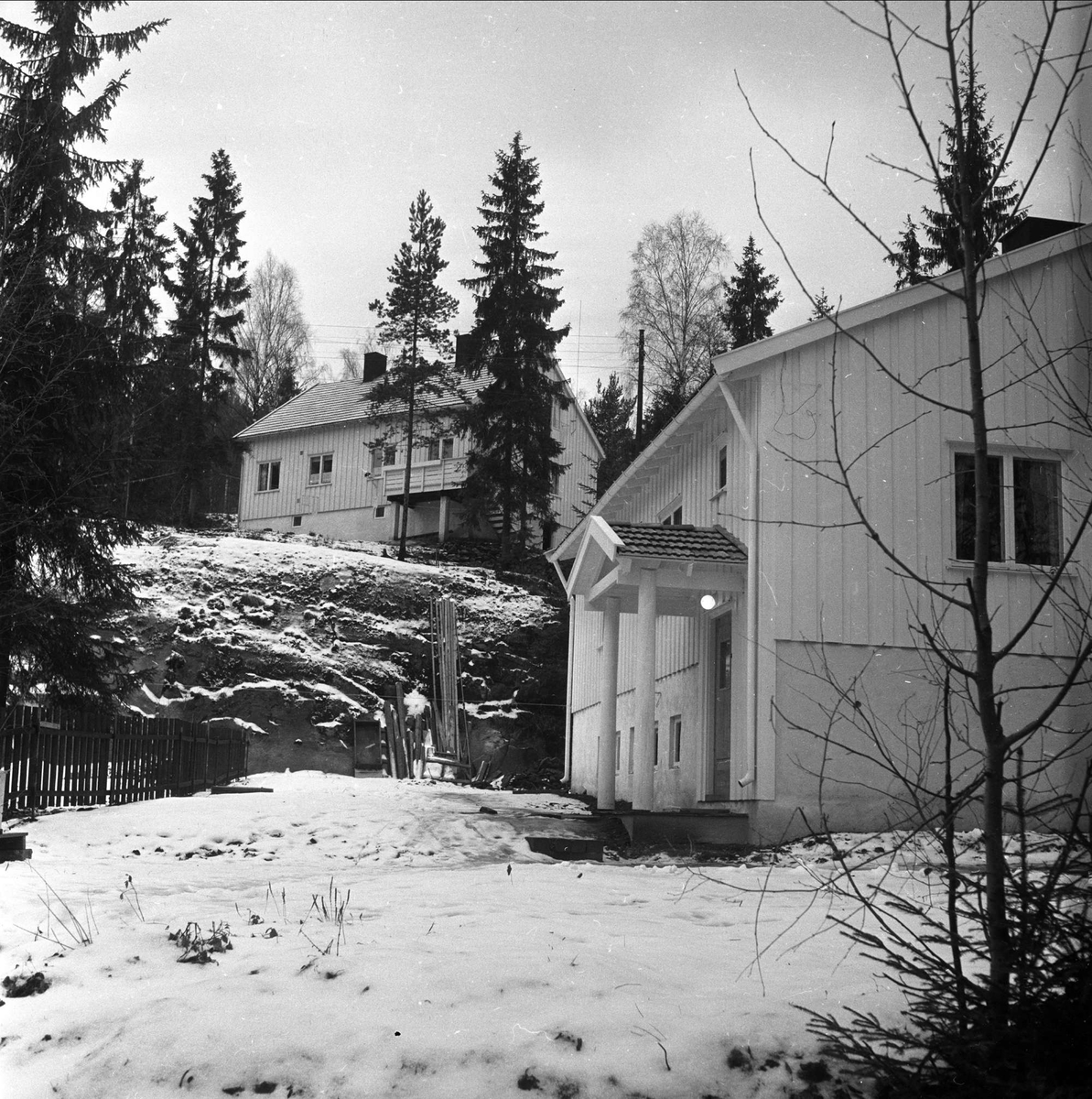Nesodden, Akershus, 17.07.1958. Bolig og hage.