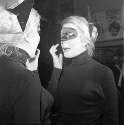 Kronprinsens gate 17, Oslo, 29.01.1956. Karneval i Ingeniøre