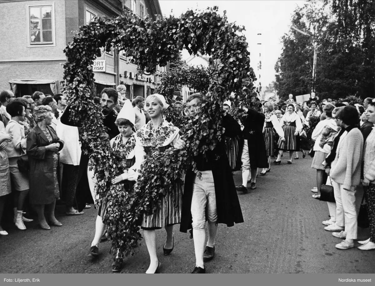 Fr&aring;n midsommarfirandet i Leksand.