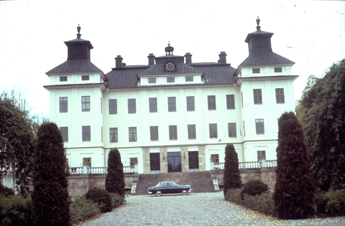 Huvudbyggnaden på Sjöö slott, Sjö, Holms socken, Uppland 1966