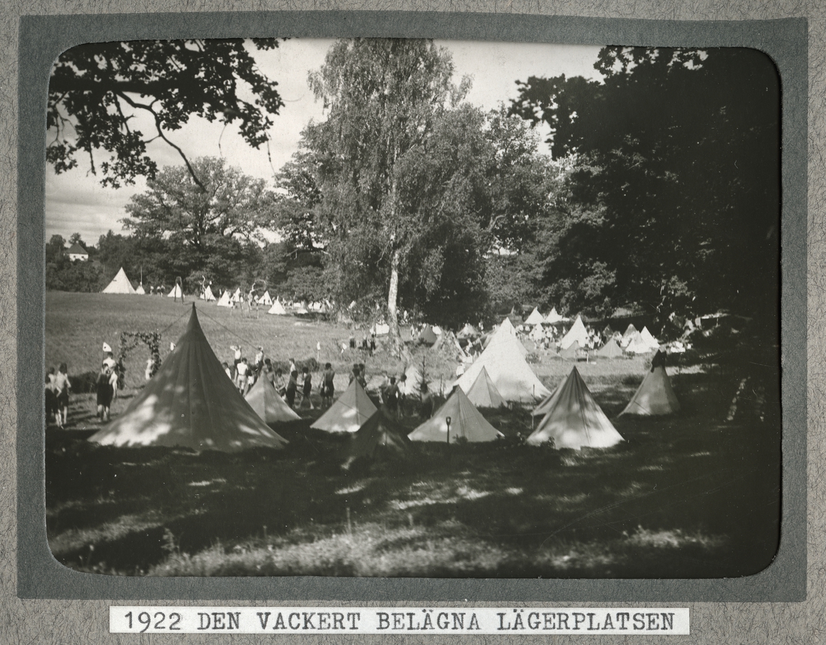 "1922 Den vackert belägna lägerplatsen"