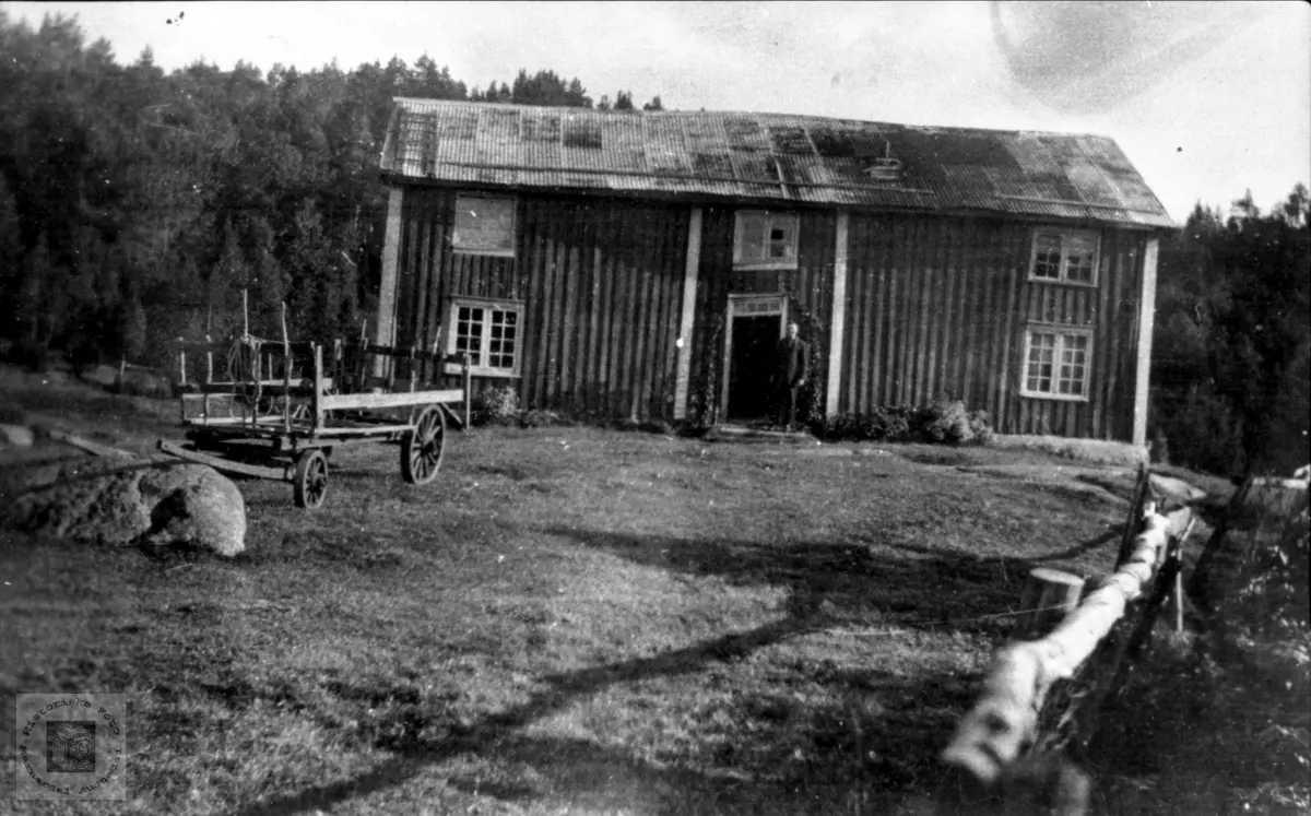 Gammelt hus på Sangesland i Laudal.