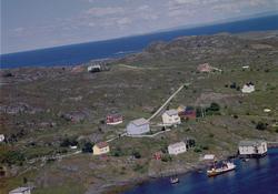 Eiendommer ved Knarrlagsundet