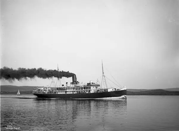 D/S Dronning Maud (b.1906, A/S Burmeister & Wain’s Maskin- Og ...