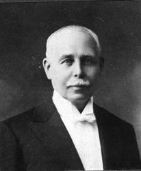 Hans Egelund, eier av Hans A. Egelunds Trikotagefabrik i Dra