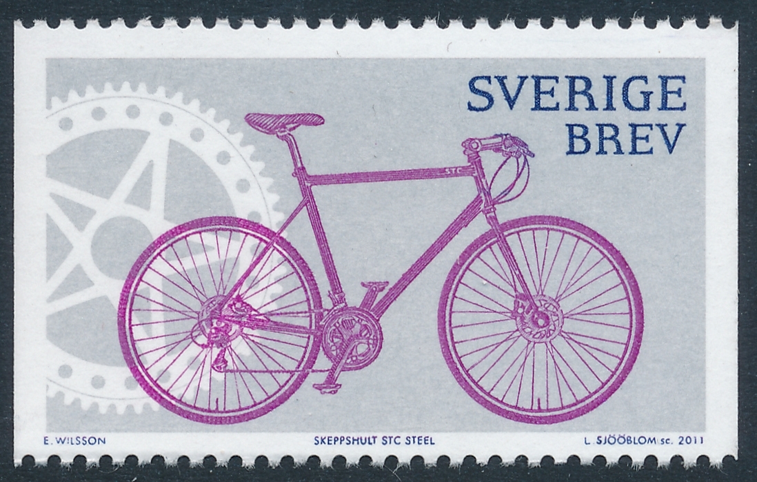 Frimärket föreställer en Skeppshult STC Steel cykel.
