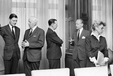 Centrala företagsnämndens första sammanträde för året,  den
2/2 1965.