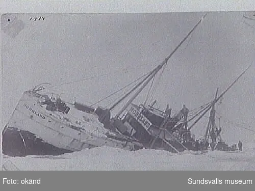 Grundstötningen av Sveabolagets fartyg "Norrland", 1915.