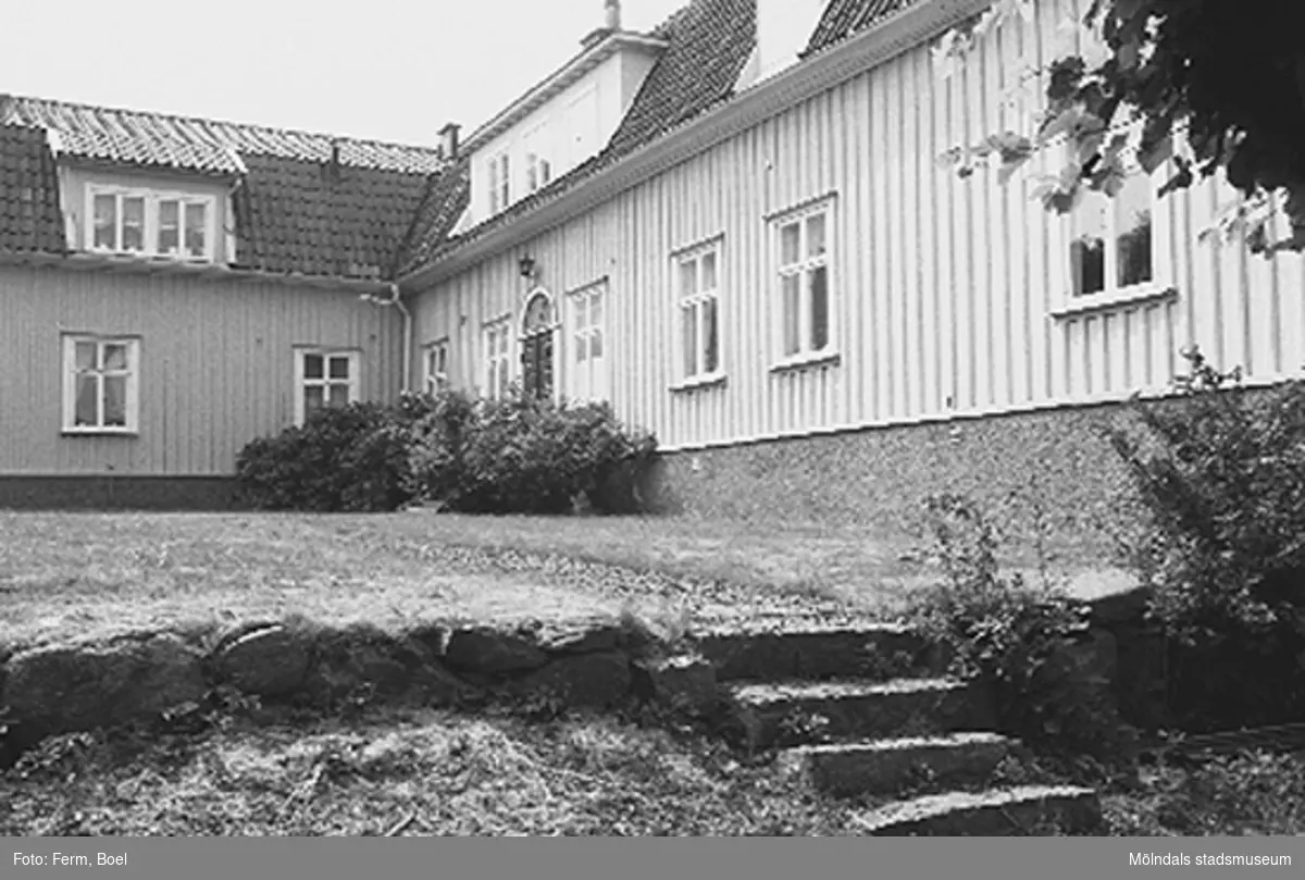 Bostadshus. Lunnagården i Balltorp 1992-06-30.