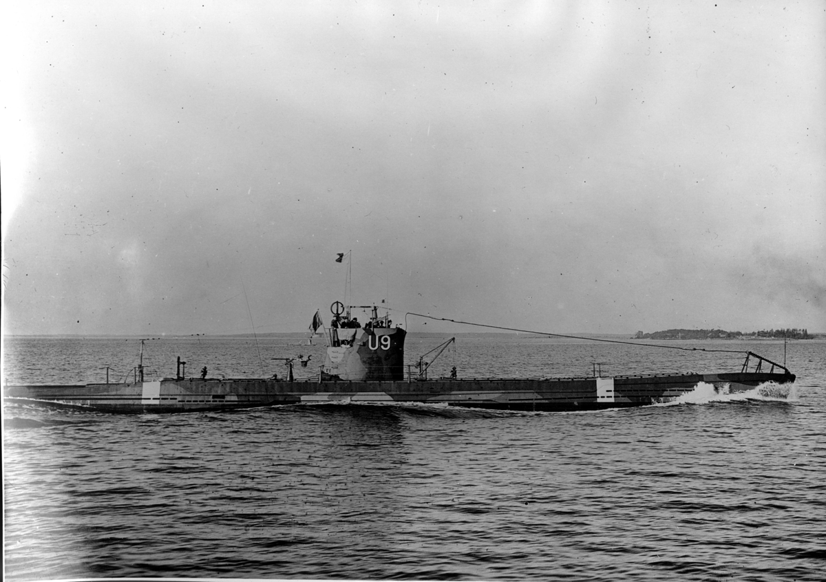Sjösättning av ubåten U9 23 maj 1944