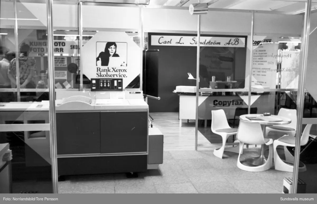 Rank Xerox skolservice. Interiörer från lokalerna på Esplanaden.