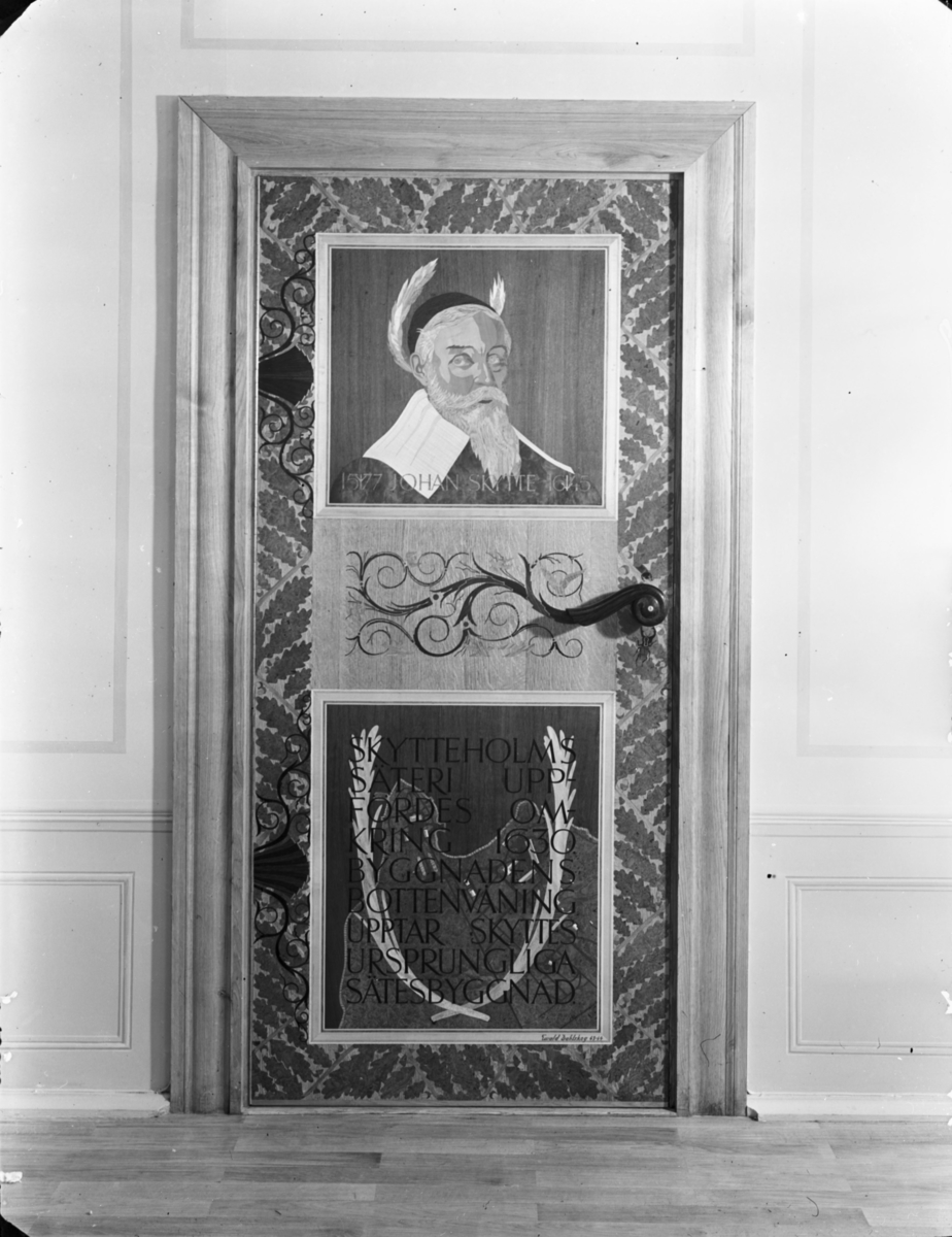 Skytteholm
Dörr med porträtt föreställande Johan Skytte utfört i intarsia
Interiör
