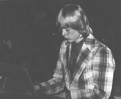 Festival i Speilet kino, høsten 1972. Yamaha musikkskole i F