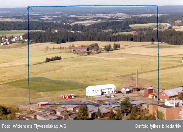 Flyfoto av Rakkestad industriområde.. - Østfold fylkes billedarkiv ...