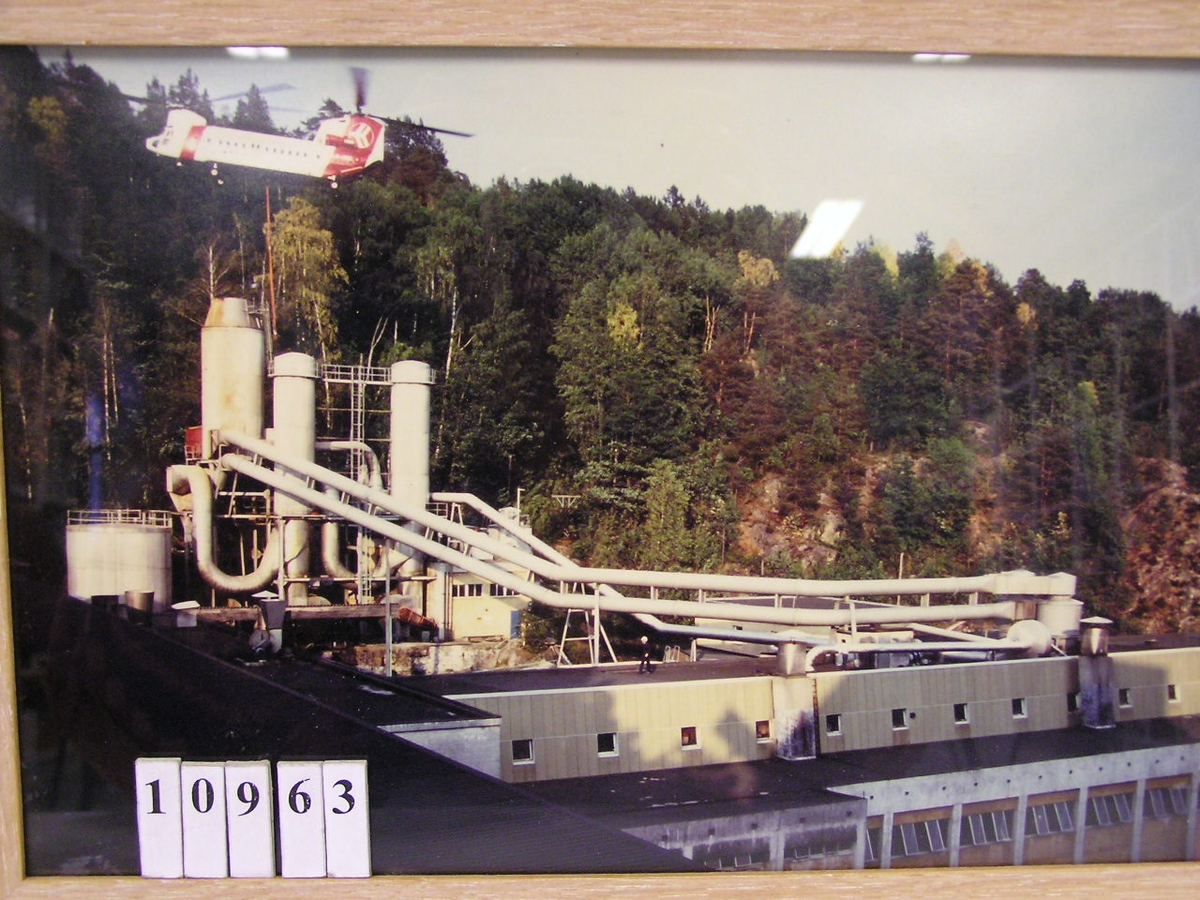 Industrioppdrag for Vafoss Bruk, Vadfoss slutten av 1980-årene. Kragerø