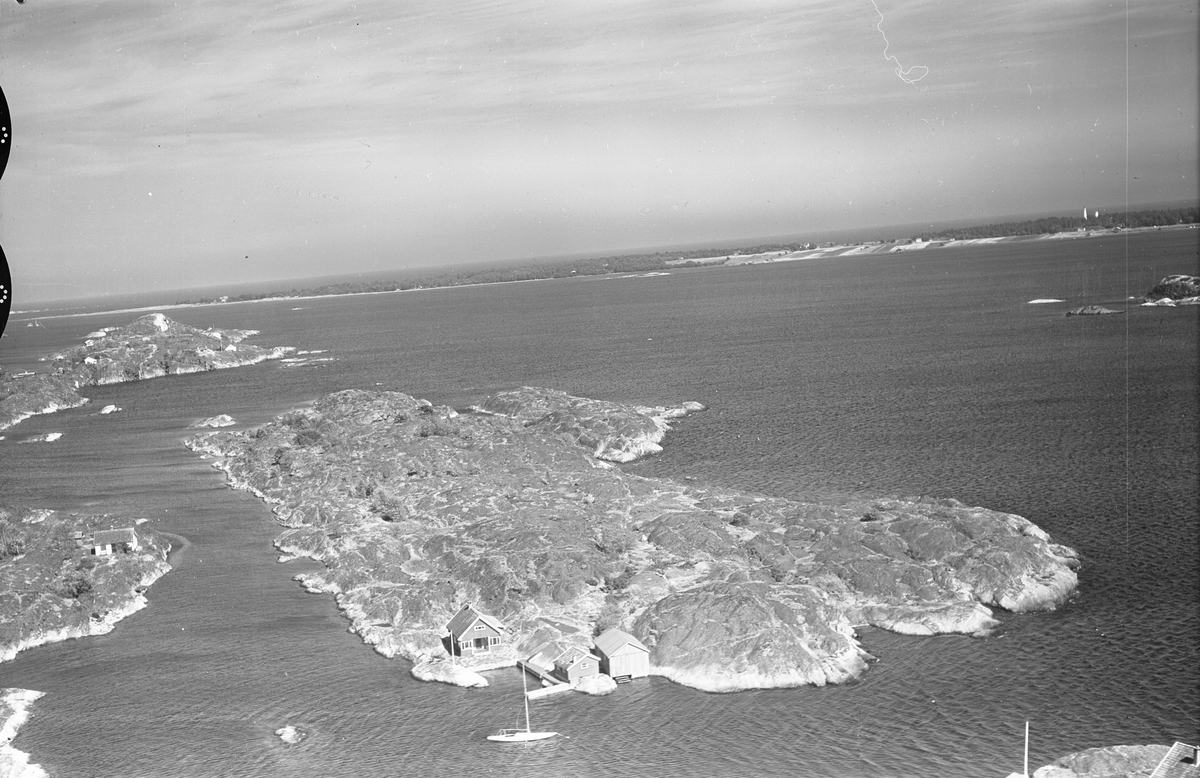 Flyfoto fra Kragerø 1/7-59. Ser Jomfruland