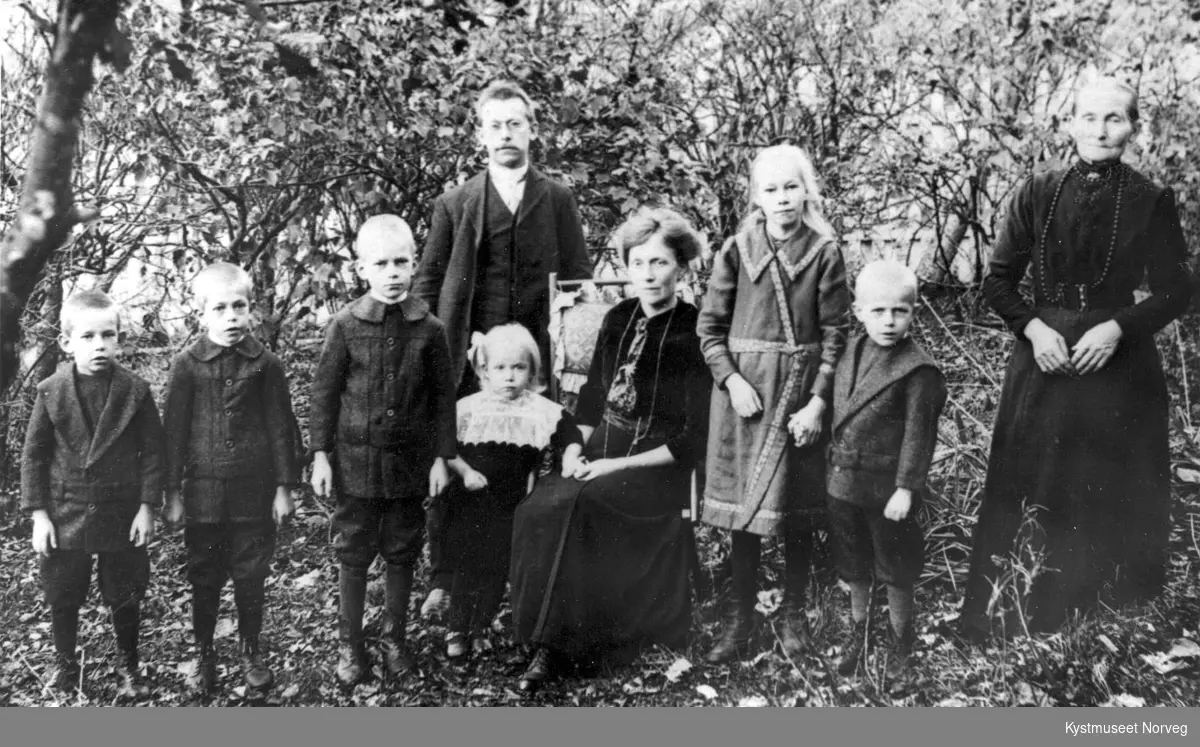 Thorvald Indbryn med familie