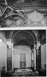 Takdekorasjon og badeværelse fra Palazzo Pitti i Firenze
