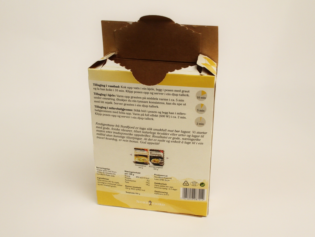Emballasje i kartong til rømmegraut frå produsenten Nordfjord.