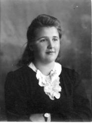 Agnes Storlien ( f. 1919 g. Flaten)