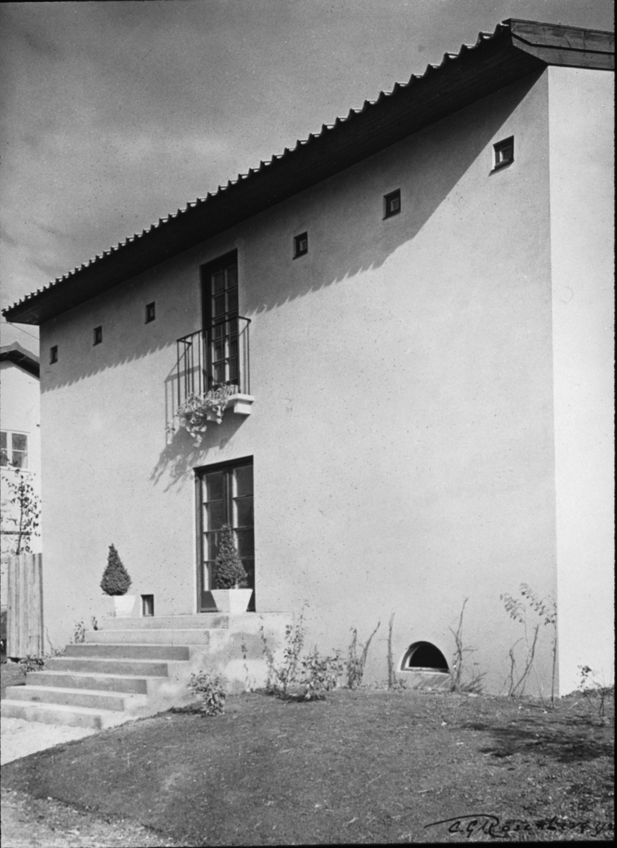 Bild från Ingenjör P. Wretblads material för Bygge och Bo-utställningar.
Hus, villa, Lidingö, 1925.
