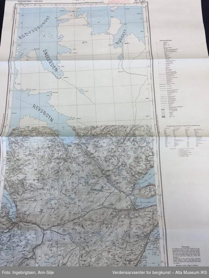 Form: Kart. 33 ulike kart over ulike deler av Finnmark.
