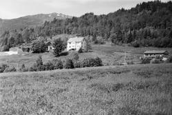 Dokumentasjonsbilder av Stavsengløa i Liabygda. Eksteriør, i