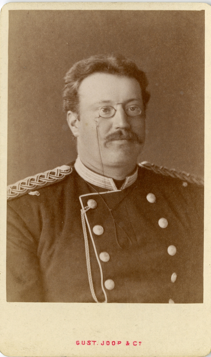 Porträtt av Sigurd Ehrenborg, underlöjtnant vid Första livgrenadjärregementet I 4.