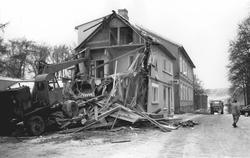 Gateparti i Moss, riving i Fleichers gate, forretningen til 