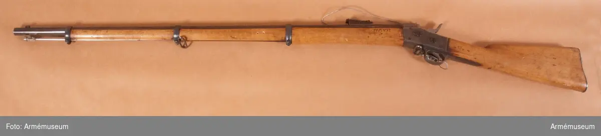 Grupp E II f.
1867 års gevär m/1868.