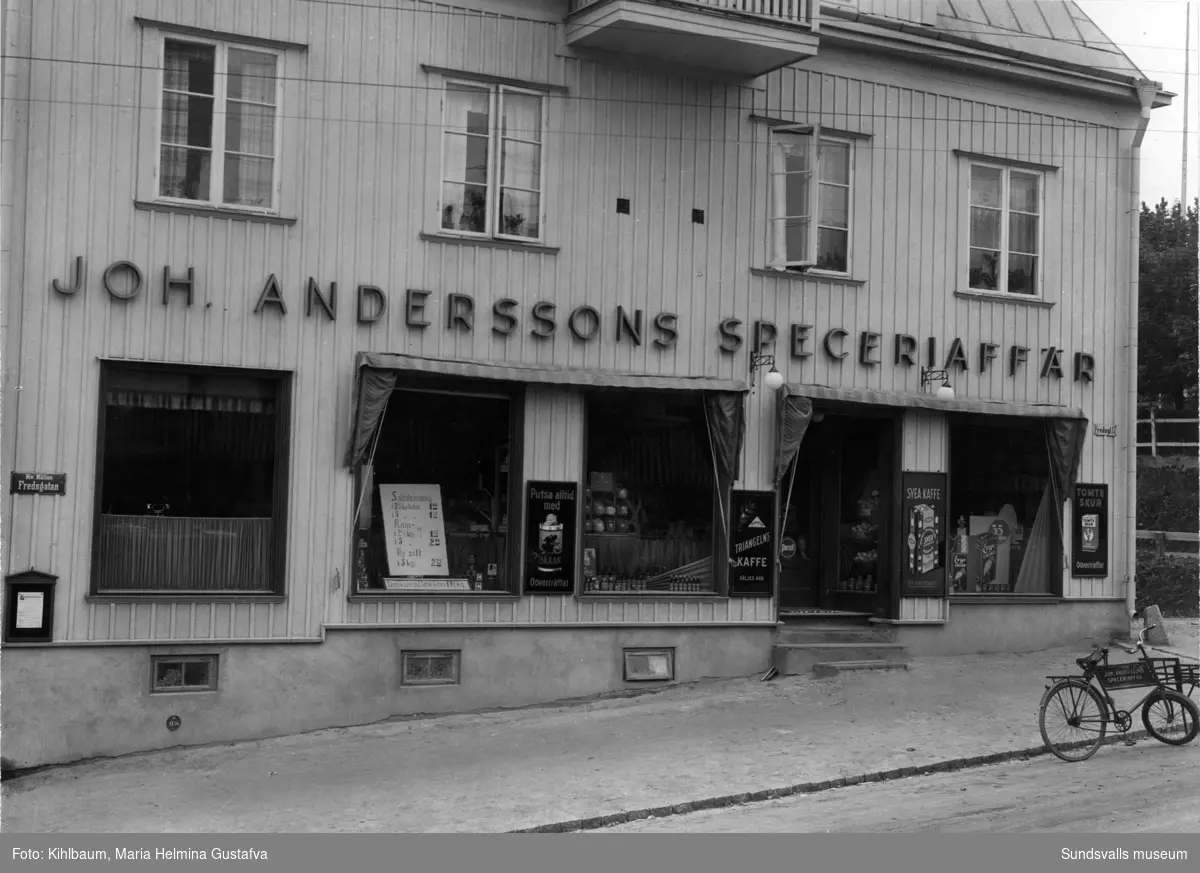 Johan Anderssons speceriaffär på Fredsgatan 17, Södermalm.
