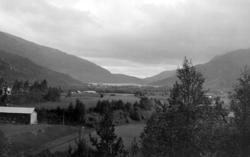 Landskapsbilde, ukjent fra hvor. Kan det være fra Eidsvåg i 