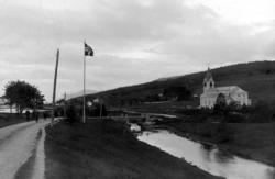 Foto fra Nesset kirke i Eidsvåg, Nesset kommune. Fotograf er