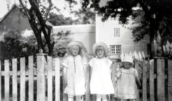 Barn trolig fra Rødfamilien
i Kristiansund. Serien med reg. 