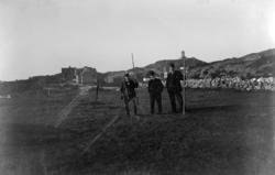 Villaen rett frem er Hagbart Brinchmanns vei 1. Høies villa,