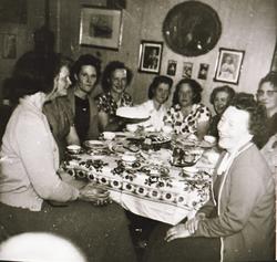 Fra 50-årsdagen til Jenny Jakobsen, Vassvik i Tranøy.
Bilde