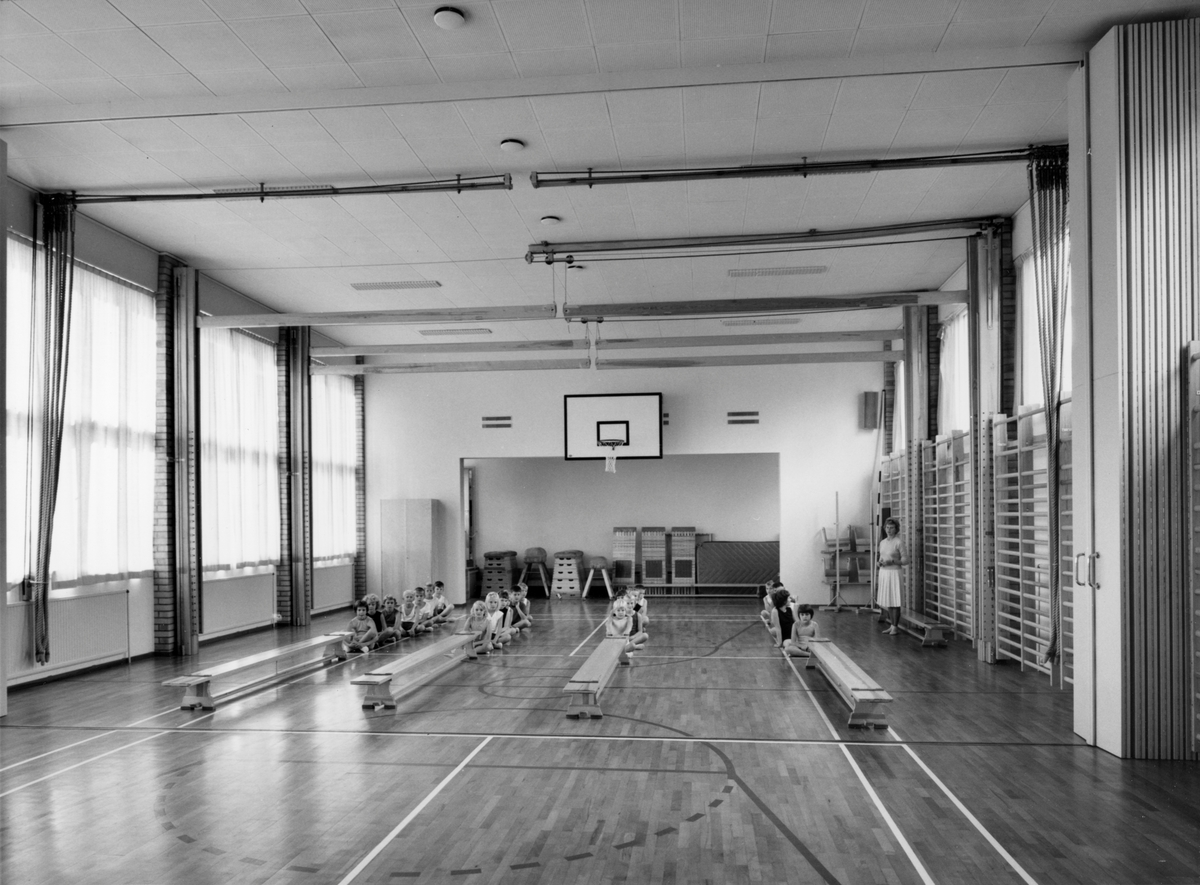 Råtorpsskolans gymnastiksal i mitten av 1960-talet.