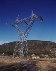 Group no. 56-05-16-00  Picture no. 496896..Høyspent mast