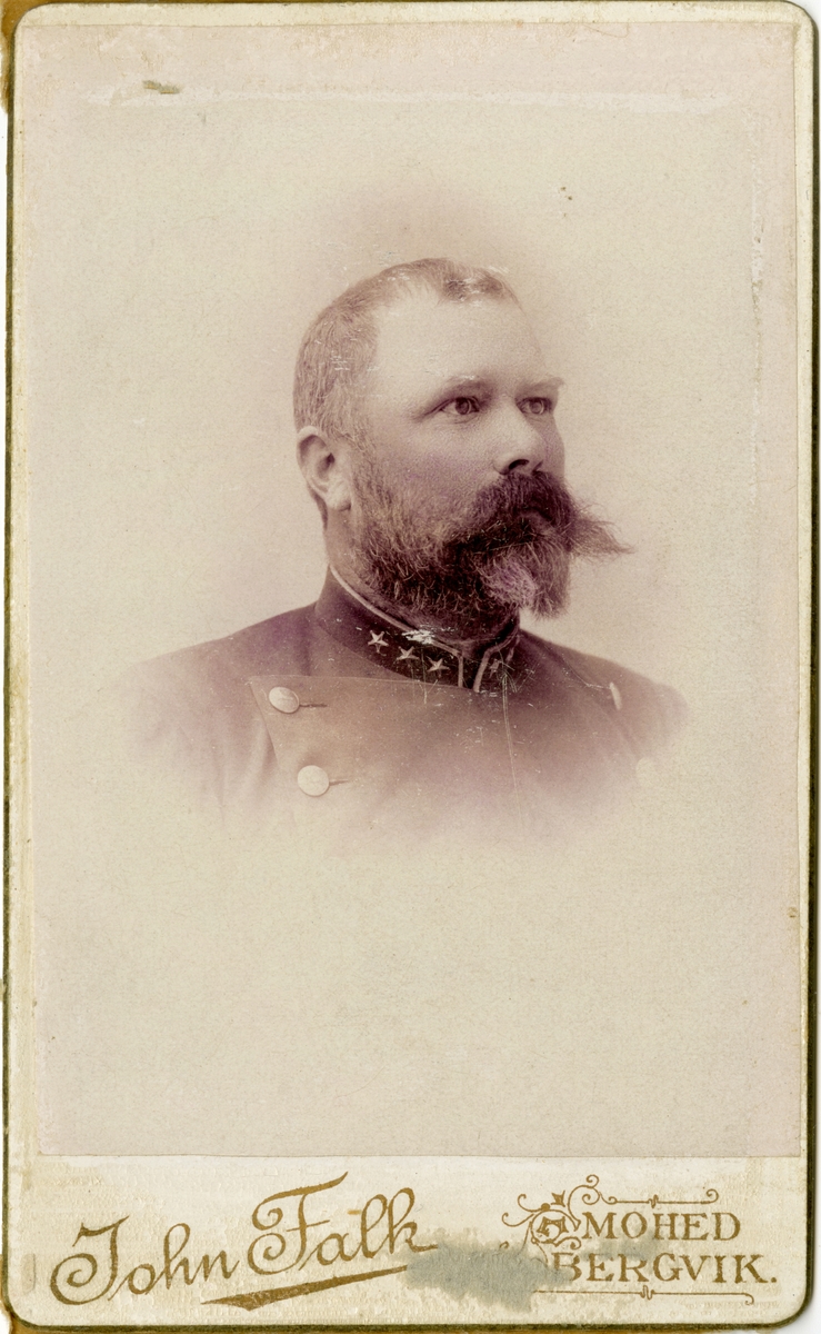 Porträtt av Sven Fredrik Pousette, kapten vid Hälsinge regemente I 14.