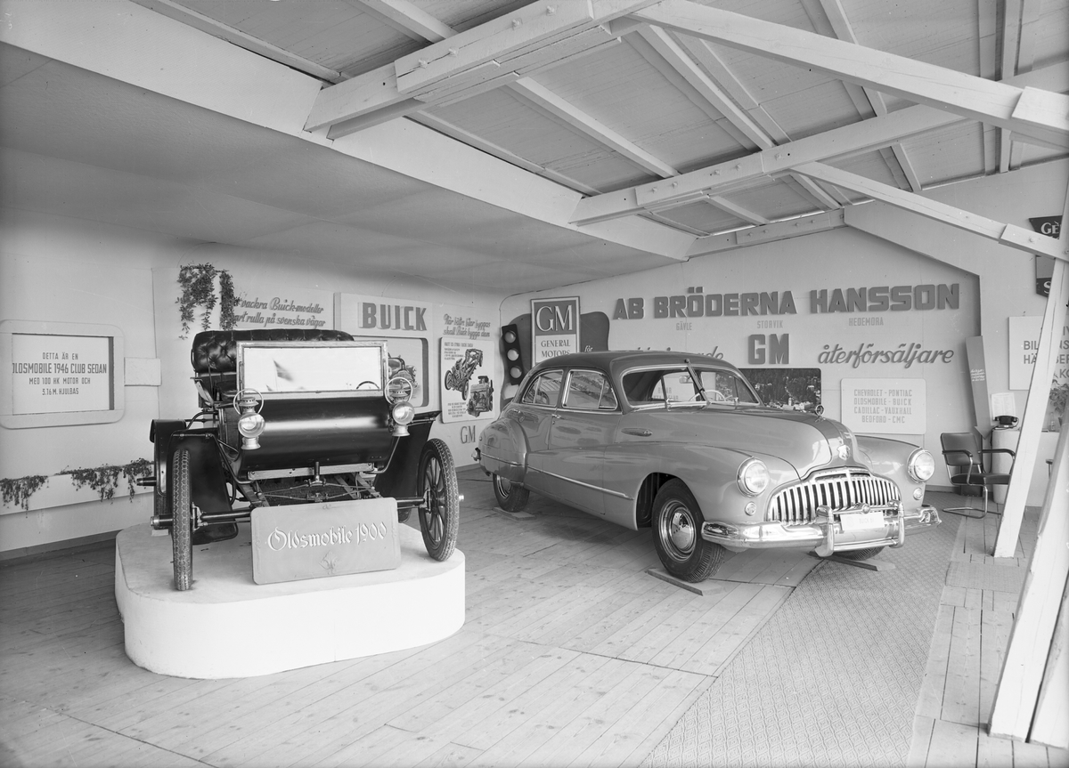 Gävleutställningen 1946. Bröderna Hansson. GM - Buick.
