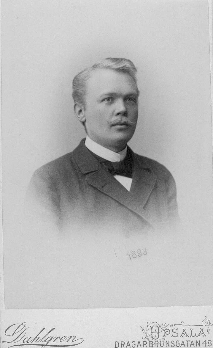 Nathan Söderblom, f. 1866, d. 1931, sedemera Ärkebiskop.