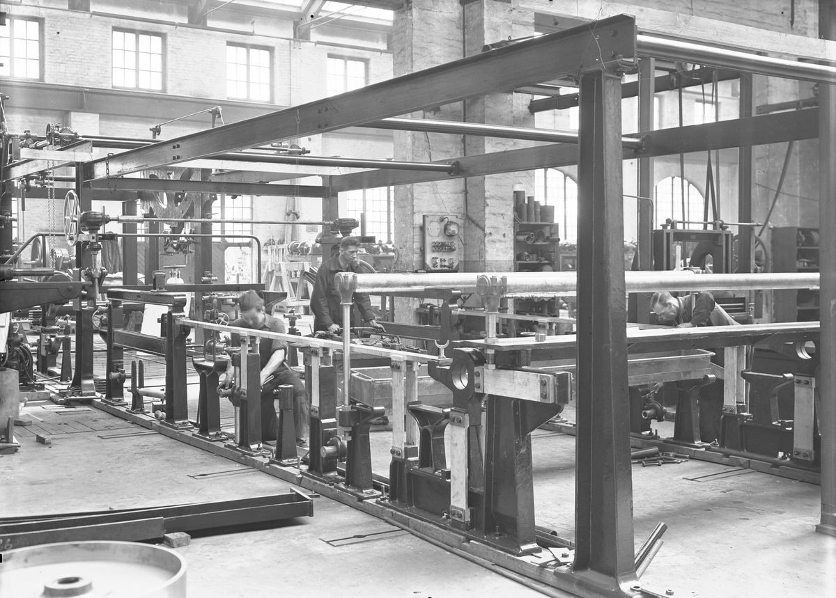 Ingenjörsfirman Browin
Tagning av pappersmaskin

23 augusti 1941
