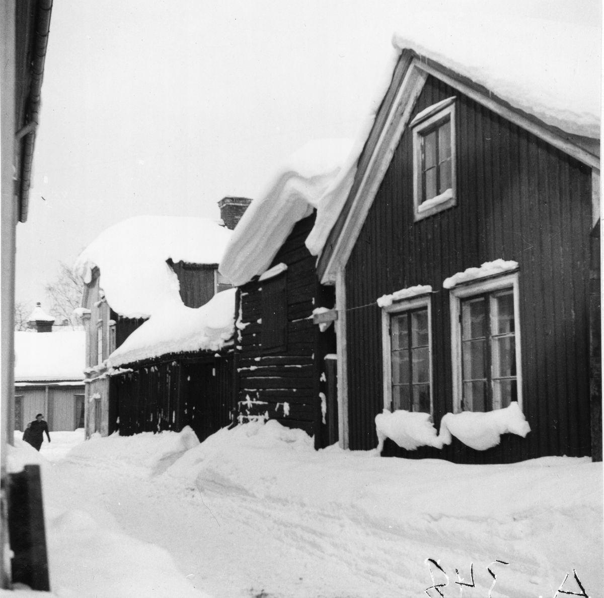 Glasmästargränd, Gamla Gefle. Fotograferat 1953.
