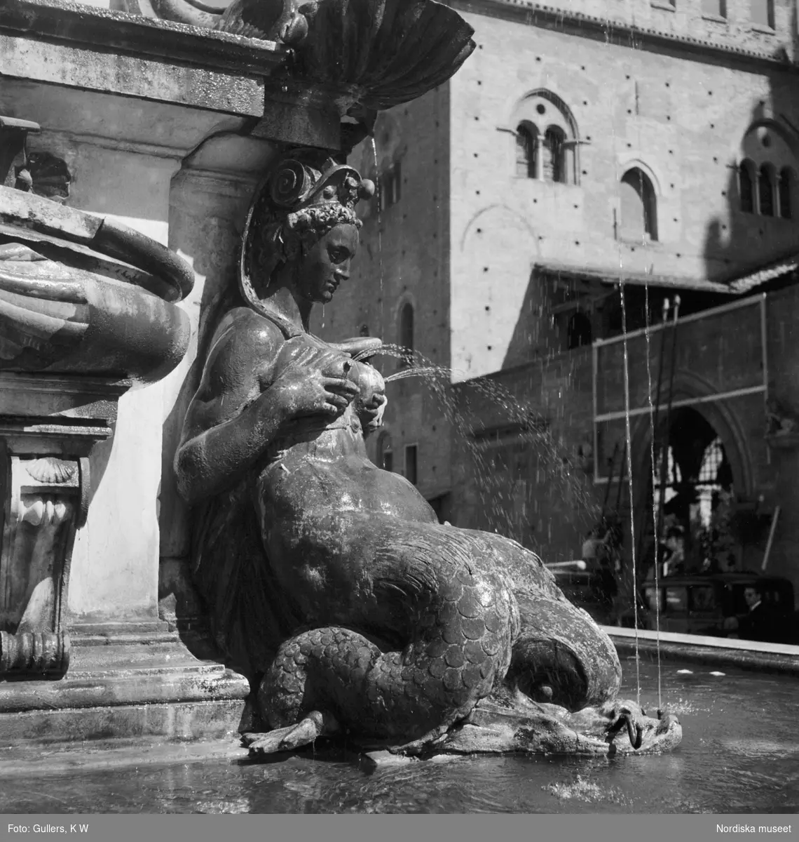Staty av Neptun från Neptunusbrunnen, Giambolognas / Giovanni da Bolognas fontän i Bologna.