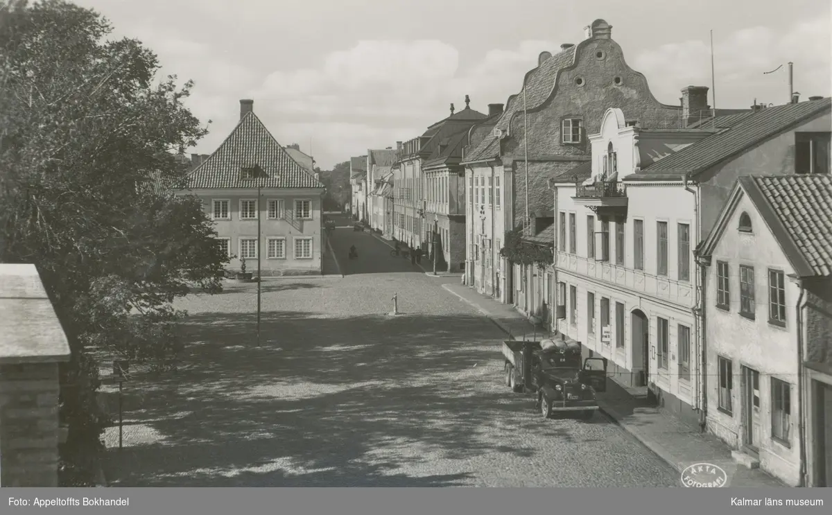 Lilla Torget i Kalmar. Domprostgården rakt fram och Dahmska huset till höger.