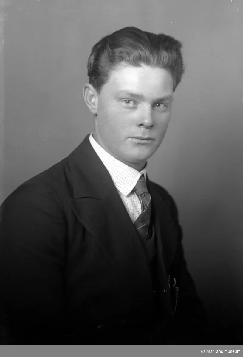 Porträtt av Gustav Karlsson ifrån Törnerum i Rockneby.
